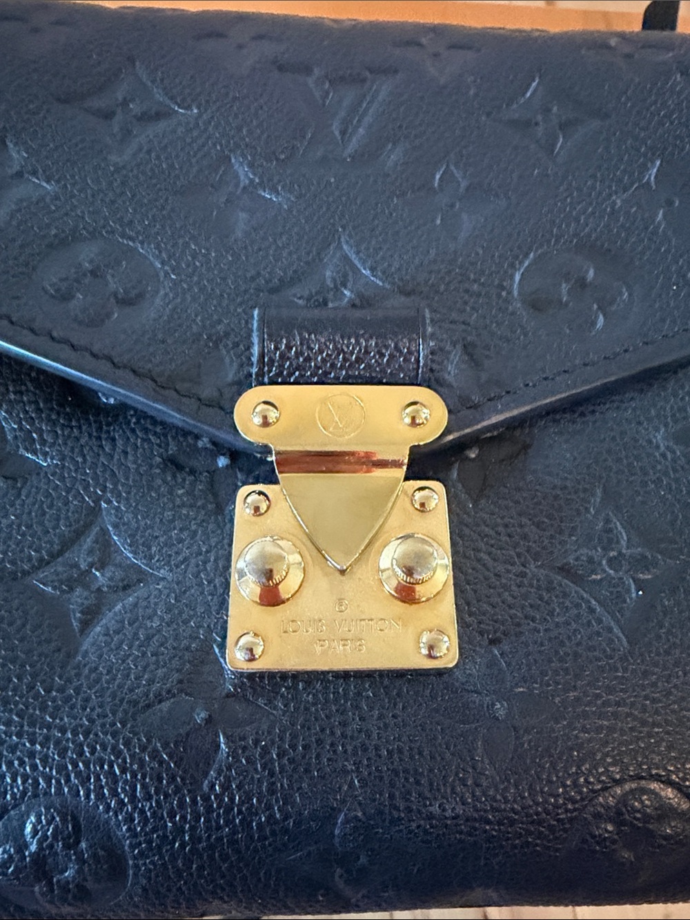 Louis Vuitton Black Empreinte Pochette Metis Crossbody Bag with Gold Hardware - Picture 7 of 14